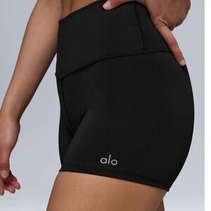 Alo-yoga Women's Black Shorts